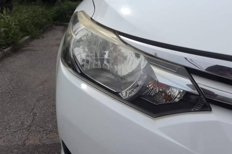 Used Toyota Vios 2014 1.5L Automatic ZhiZhen Edition Right Front Headlight