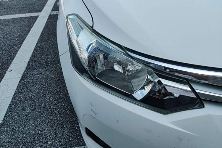 Used Toyota Vios 2014 1.5L Automatic ZhiZhen Edition Right Front Headlight