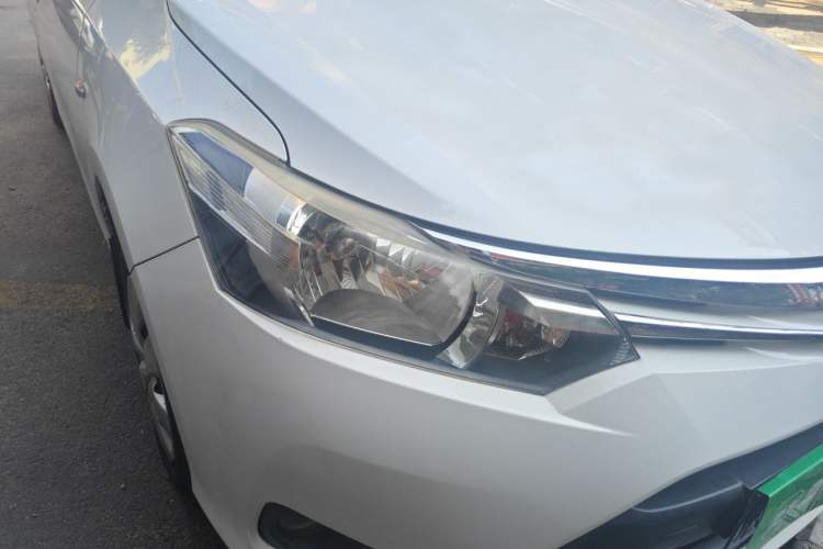 Used Toyota Vios 2014 1.3L Manual Value Edition Right Front Headlight
