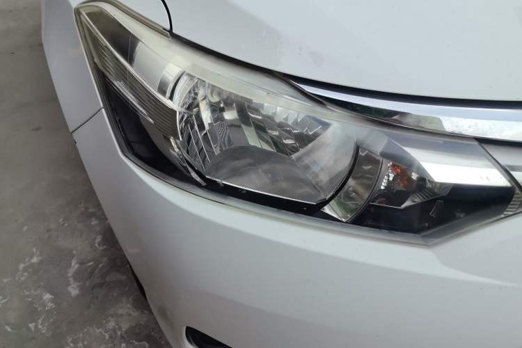Used Toyota Vios 2014 1.5L Automatic ZhiZhen Edition Right Front Headlight