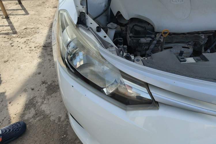 Used Toyota Vios 2014 1.3L Automatic Standard Edition Right Front Headlight