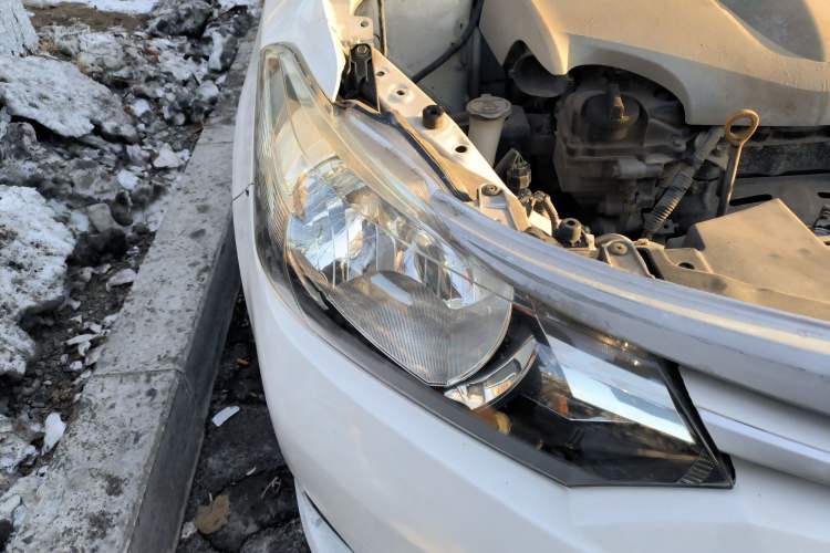 Used Toyota Vios 2014 1.3L Manual Xiang Edition Right Front Headlight