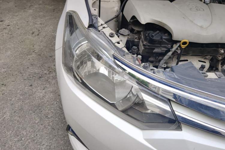 Used Toyota Vios 2014 1.5L Manual ZhiZhen Edition Right Front Headlight