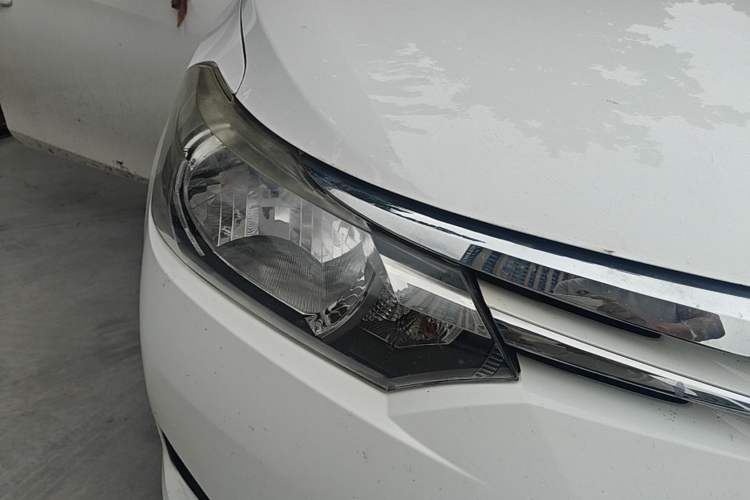 Used Toyota Vios 2014 1.5L Manual ZhiZhen Edition Right Front Headlight