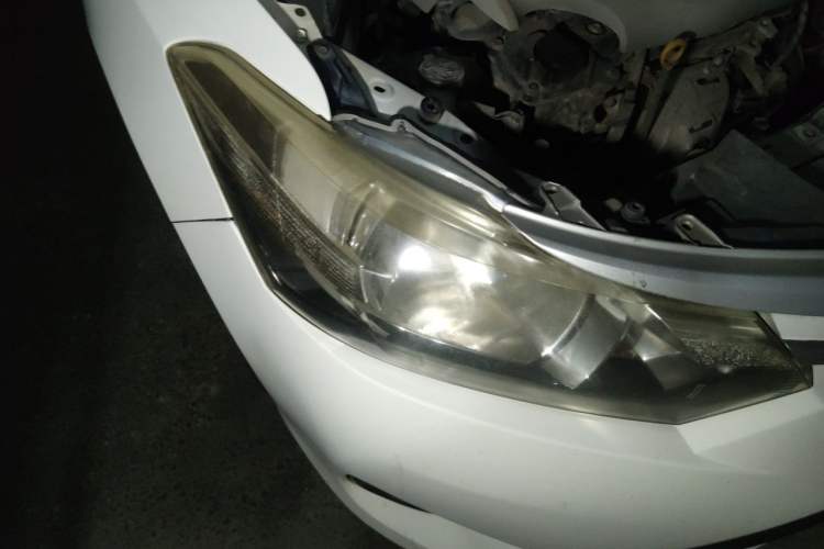 Used Toyota Vios 2014 1.3L Automatic Standard Edition Right Front Headlight