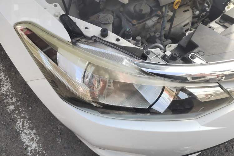 Used Toyota Vios 2014 1.5L Manual ZhiZhen Edition Right Front Headlight