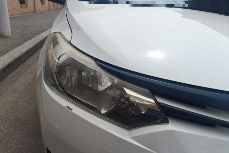 Used Toyota Vios 2014 1.3L Manual Value Edition Right Front Headlight