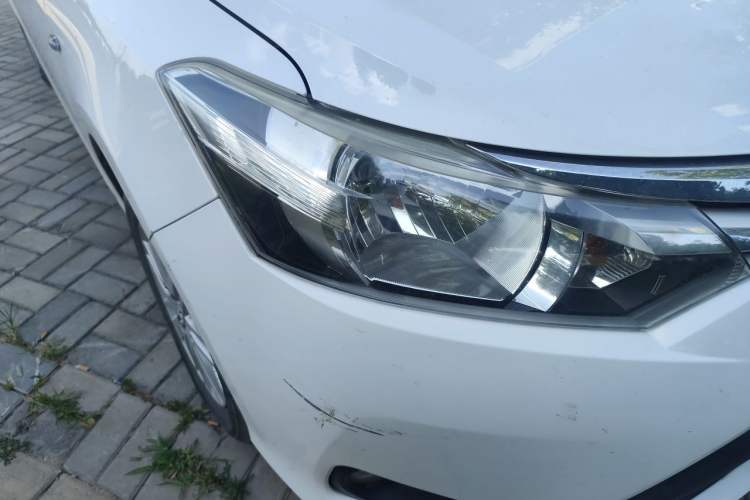 Used Toyota Vios 2014 1.5L Automatic ZhiShang Edition Right Front Headlight