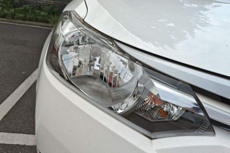 Used Toyota Vios 2014 1.3L Manual Xiang Edition Right Front Headlight