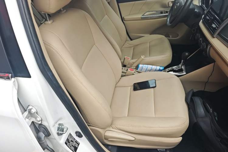 Used Toyota Vios 2014 1.5L Automatic ZhiZhen Edition Right Front Seat