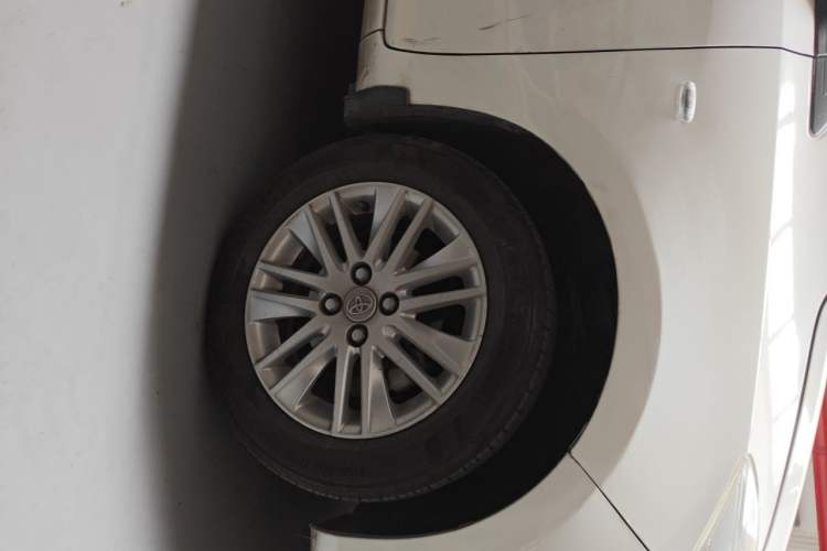 Used Toyota Vios 2014 1.5L Manual ZhiZhen Edition Right Front Wheel Hub