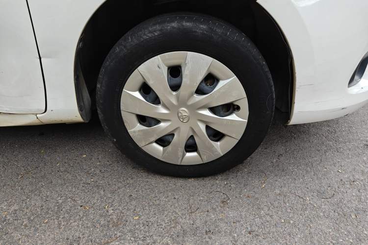 Used Toyota Vios 2014 1.5L Manual ZhiZhen Edition Right Front Wheel Hub