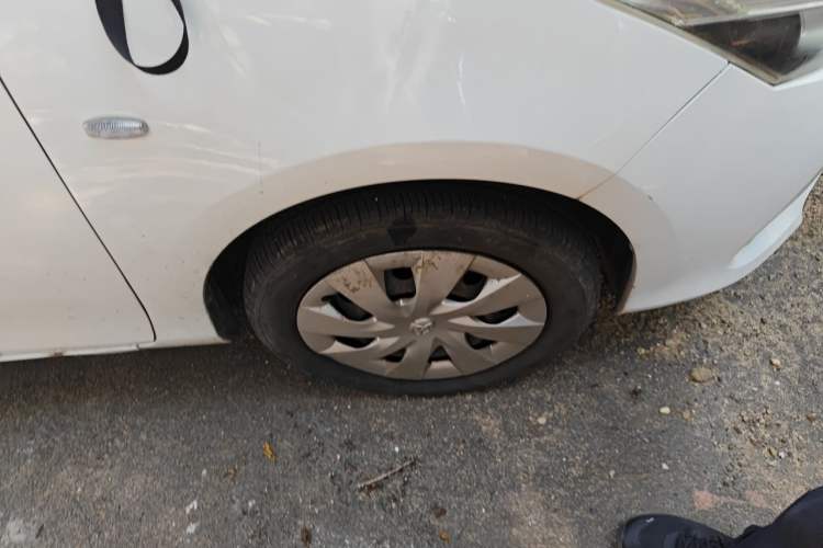 Used Toyota Vios 2014 1.5L Automatic ZhiZhen Edition Right Front Wheel Hub