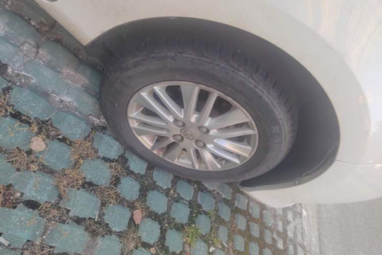 Used Toyota Vios 2014 1.3L Manual Value Edition Right Front Wheel Hub