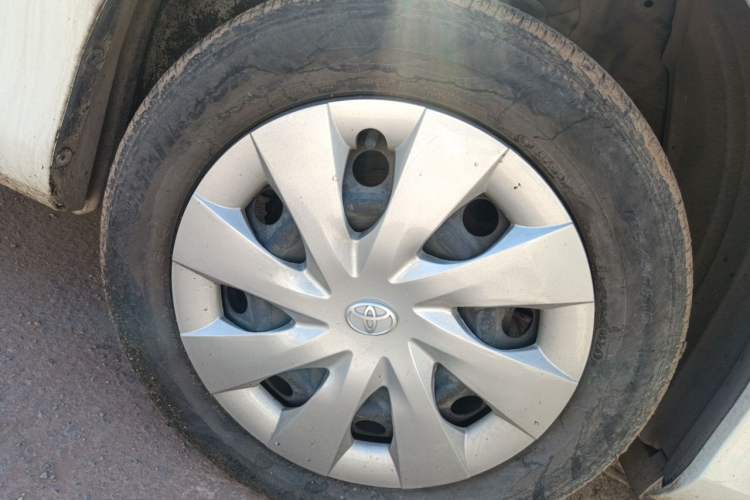 Used Toyota Vios 2014 1.5L Automatic ZhiZhen Edition Right Front Wheel Hub