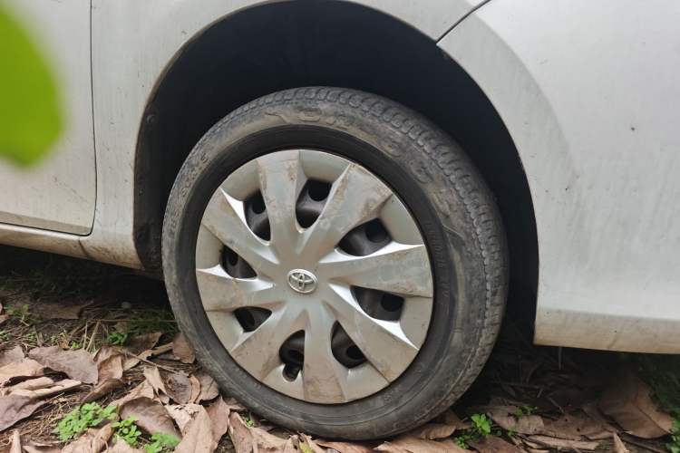 Used Toyota Vios 2014 1.5L Manual ZhiZhen Edition Right Front Wheel Hub