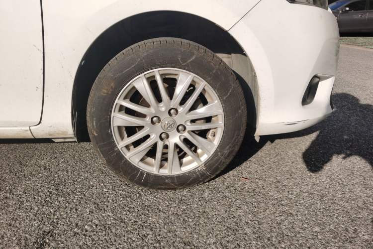 Used Toyota Vios 2014 1.5L Automatic ZhiZhen Edition Right Front Wheel Hub