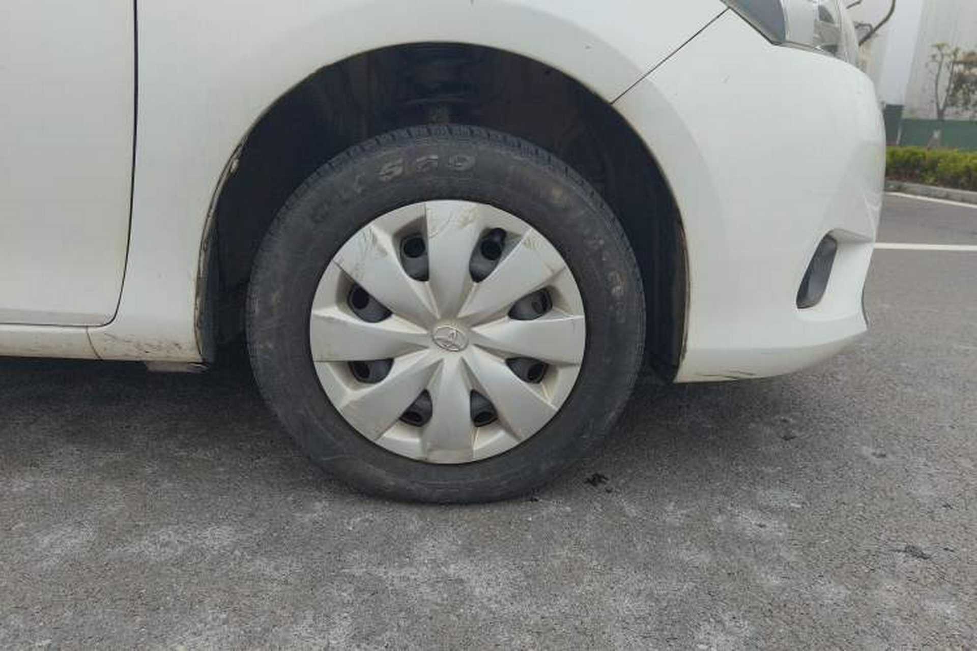 Used Toyota Vios 2014 1.3L Manual Xiang Edition Right Front Wheel Hub