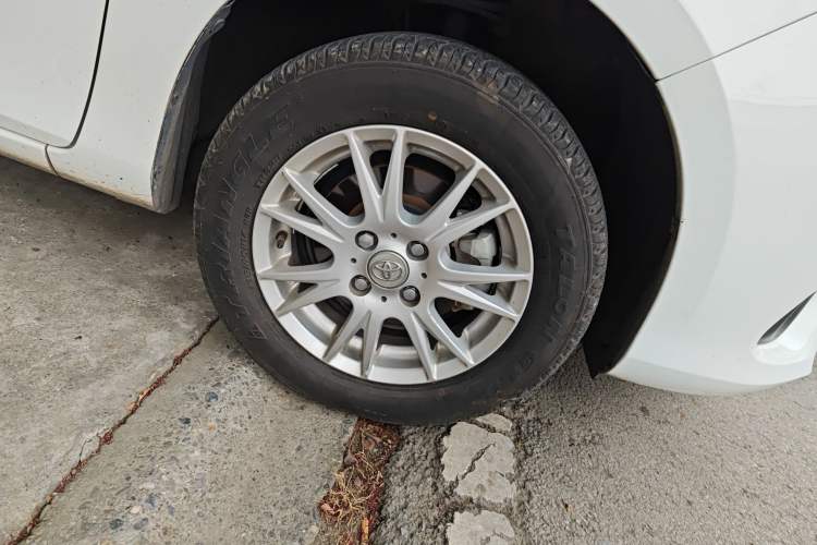 Used Toyota Vios 2014 1.3L Manual Xiang Edition Right Front Wheel Hub
