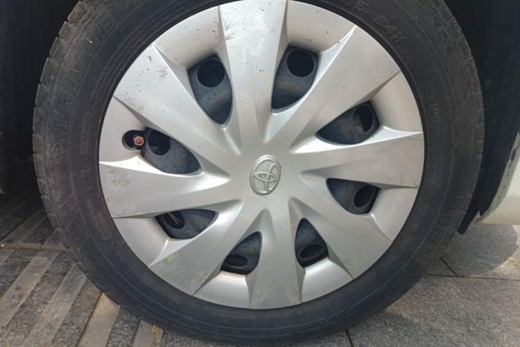 Used Toyota Vios 2014 1.5L Automatic ZhiZhen Edition Right Front Wheel Hub