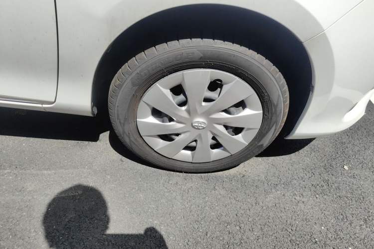 Used Toyota Vios 2014 1.5L Manual ZhiZhen Edition Right Front Wheel Hub