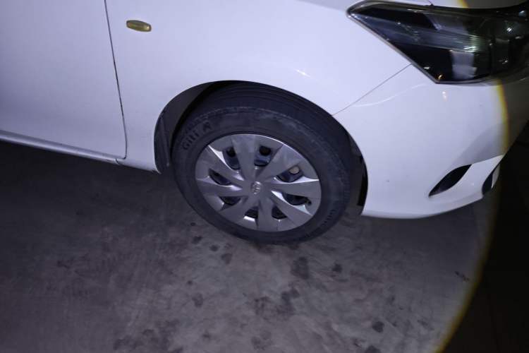 Used Toyota Vios 2014 1.5L Manual ZhiZhen Edition Right Front Wheel Hub