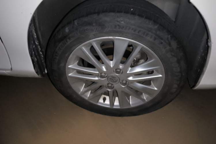 Used Toyota Vios 2014 1.5L Manual ZhiZhen Edition Right Front Wheel Hub