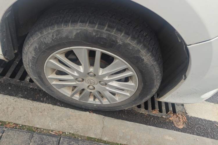 Used Toyota Vios 2014 1.3L Manual Xiang Edition Right Front Wheel Hub