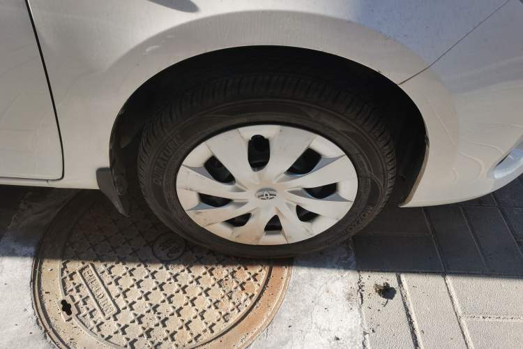 Used Toyota Vios 2014 1.5L Manual ZhiZhen Edition Right Front Wheel Hub