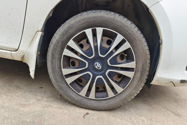 Used Toyota Vios 2014 1.5L Manual ZhiZhen Edition Right Front Wheel Hub
