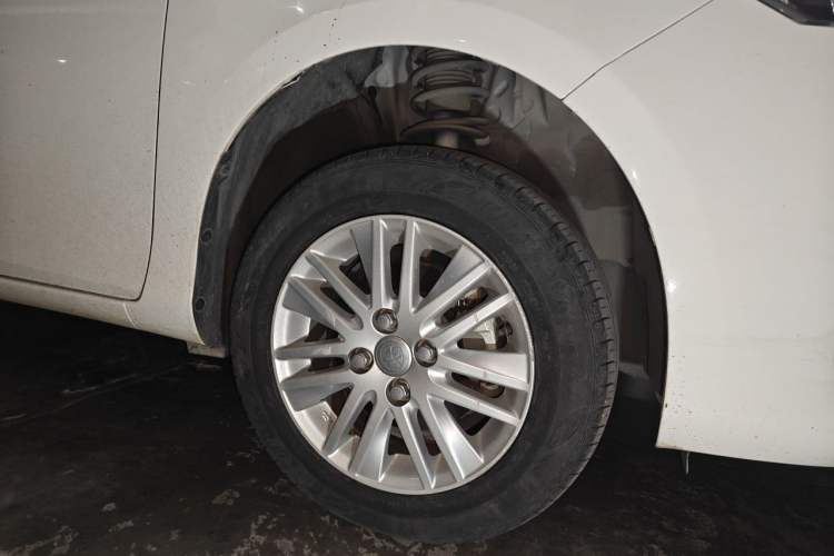 Used Toyota Vios 2014 1.3L Manual Xiang Edition Right Front Wheel Hub