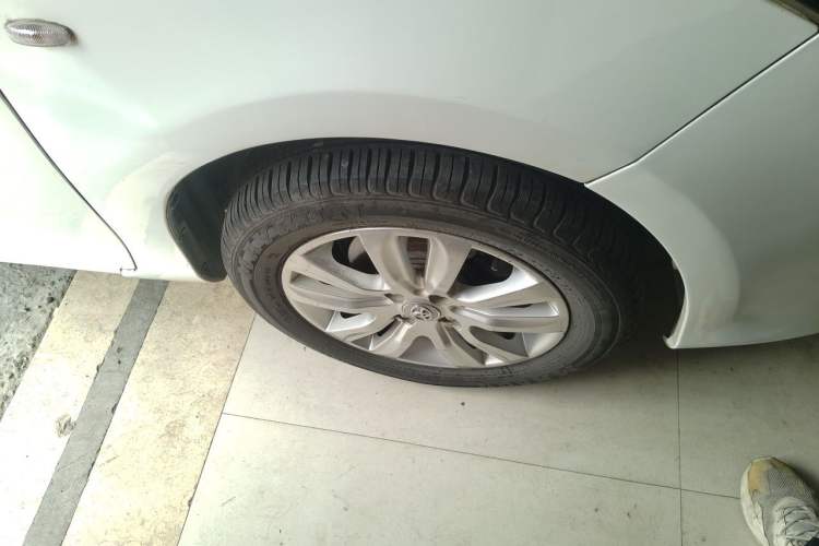 Used Toyota Vios 2014 1.5L Automatic ZhiZhen Edition Right Front Wheel Hub