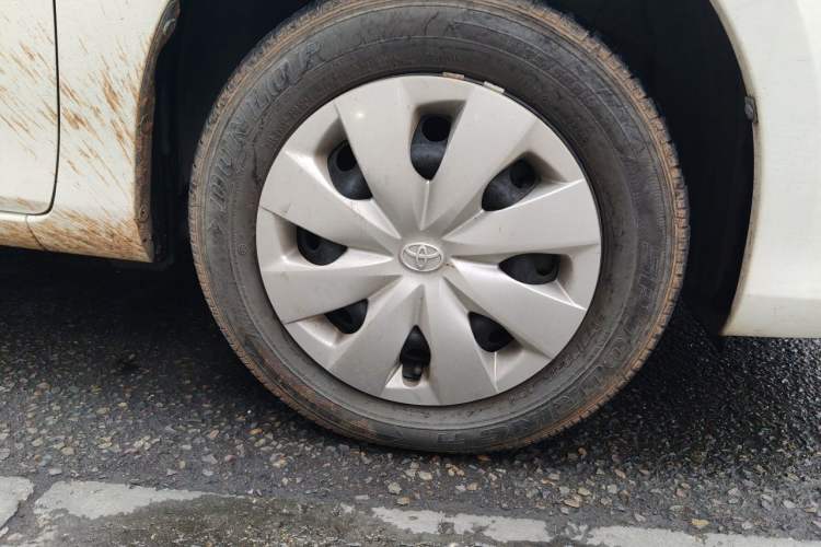Used Toyota Vios 2014 1.3L Manual Xiang Edition Right Front Wheel Hub
