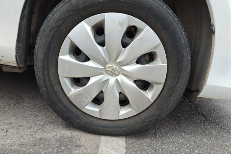 Used Toyota Vios 2014 1.3L Manual Xiang Edition Right Front Wheel Hub