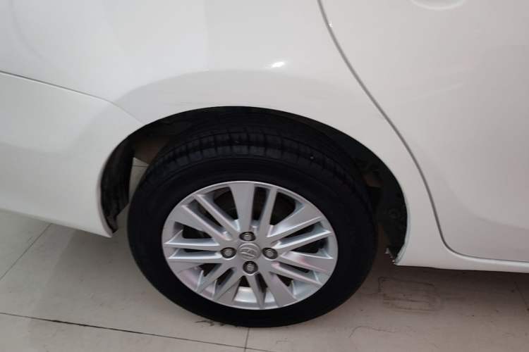 Used Toyota Vios 2014 1.5L Automatic Smart Edition Right Rear Wheel Hub