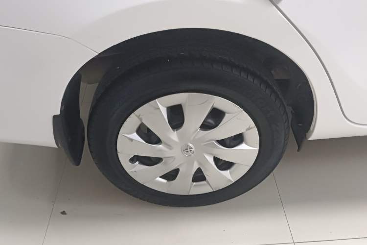 Used Toyota Vios 2014 1.3L Automatic Standard Edition Right Rear Wheel Hub
