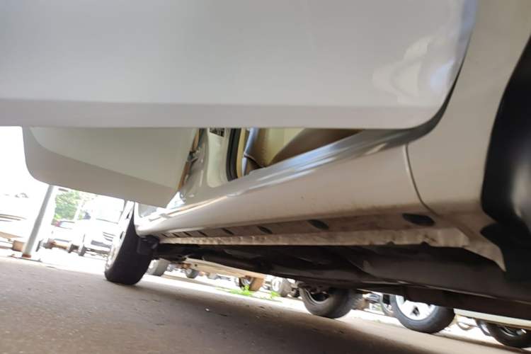 Used Toyota Vios 2014 1.3L Automatic Standard Edition Right Side Sill