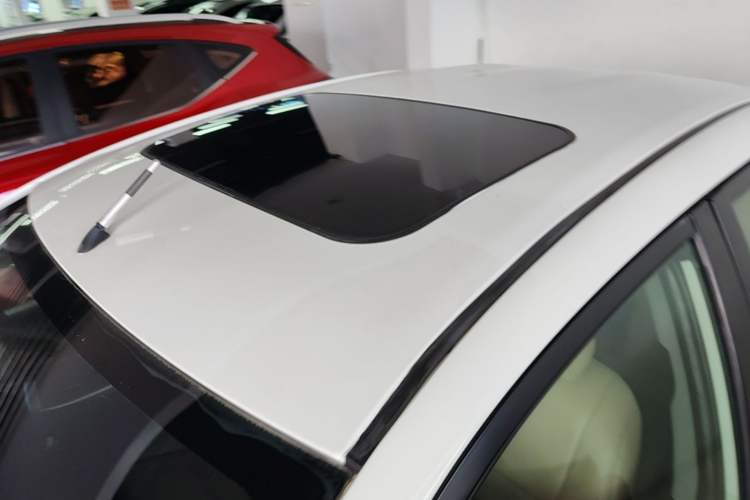 Used Toyota Vios 2014 1.5L Automatic Smart Edition Roof