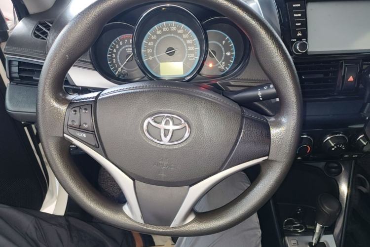 Used Toyota Vios 2014 1.5L Automatic Smart Edition Steering Wheel
