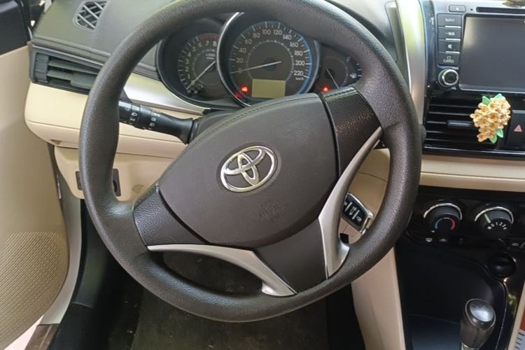Used Toyota Vios 2014 1.5L Automatic ZhiShang Edition Steering Wheel
