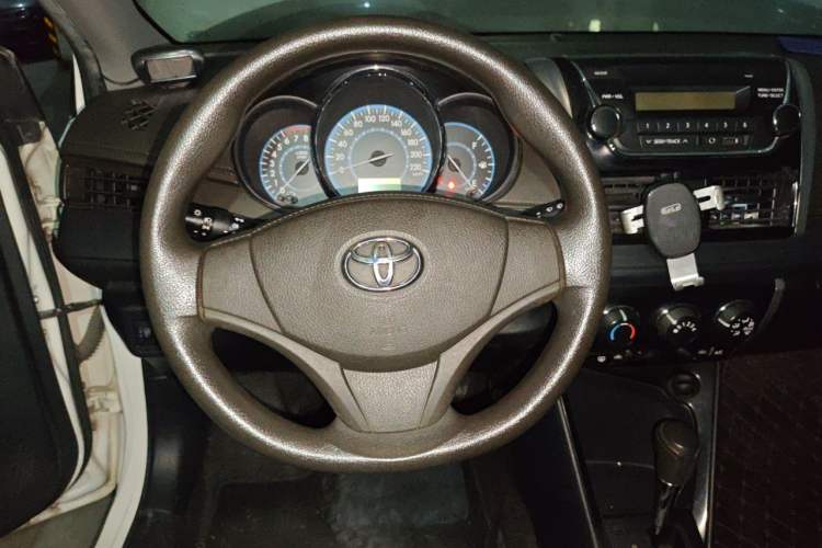 Used Toyota Vios 2014 1.3L Automatic Standard Edition Steering Wheel