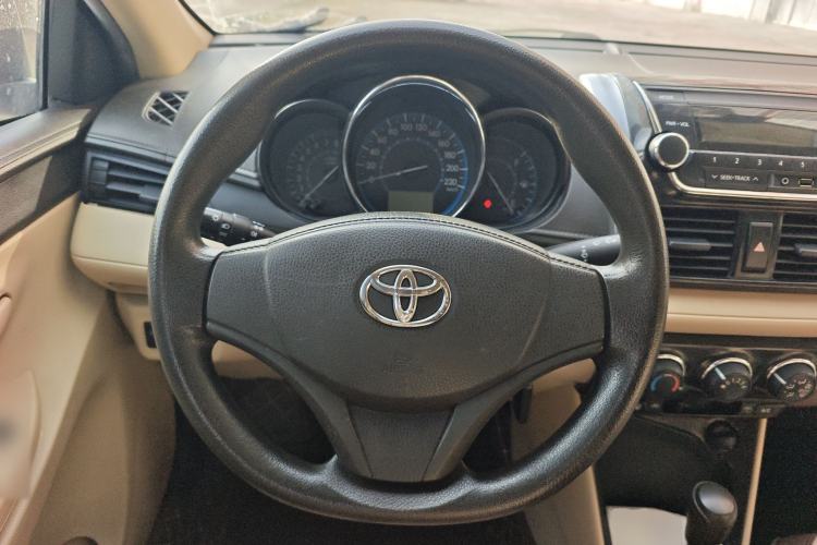 Used Toyota Vios 2014 1.3L Automatic Standard Edition Steering Wheel