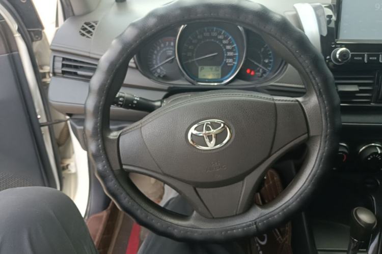 Used Toyota Vios 2014 1.3L Automatic Standard Edition Steering Wheel