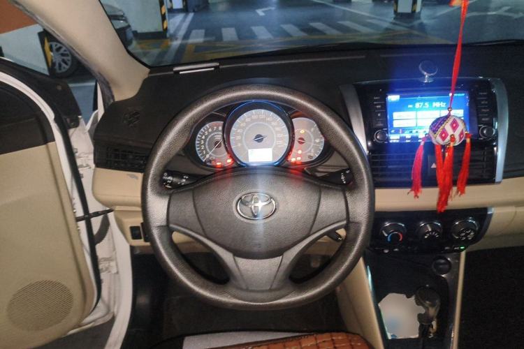 Used Toyota Vios 2014 1.3L Automatic Standard Edition Steering Wheel