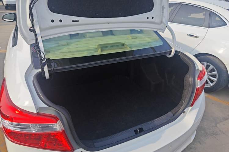 Used Toyota Vios 2014 1.5L Automatic ZhiZhen Edition Trunk