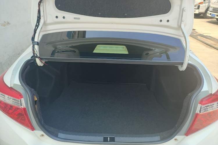 Used Toyota Vios 2014 1.3L Manual Value Edition Trunk