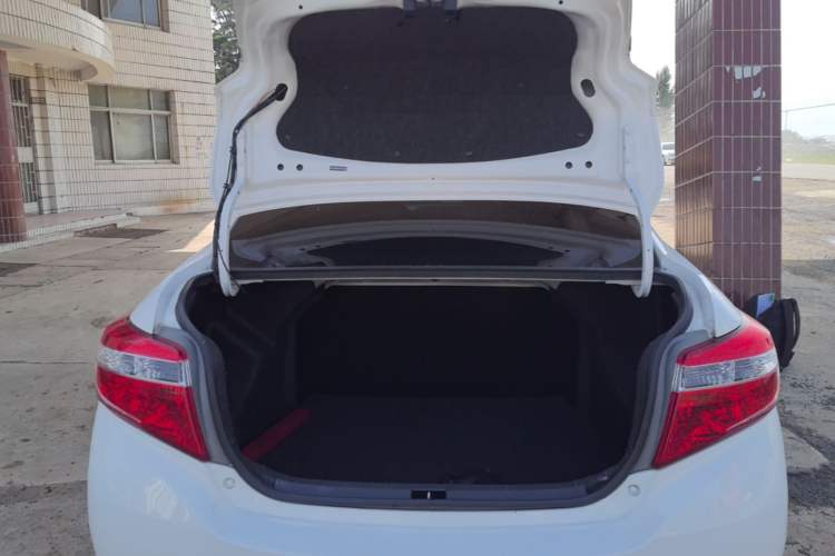 Used Toyota Vios 2014 1.5L Automatic ZhiZhen Edition Trunk