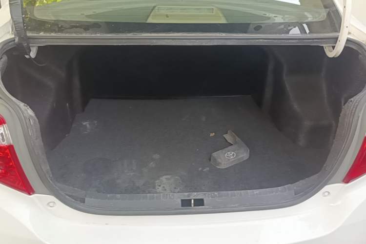 Used Toyota Vios 2014 1.5L Automatic ZhiShang Edition Trunk