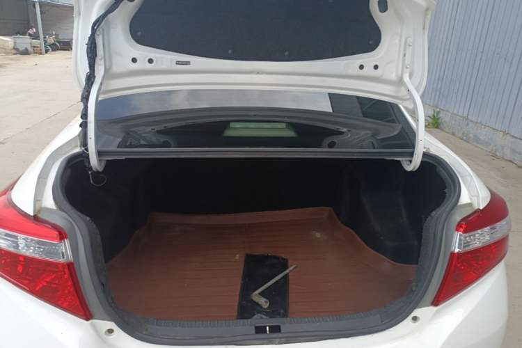 Used Toyota Vios 2014 1.3L Automatic Standard Edition Trunk