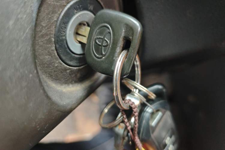 Used Toyota Vios 2014 1.5L Manual ZhiZhen Edition Vehicle Key